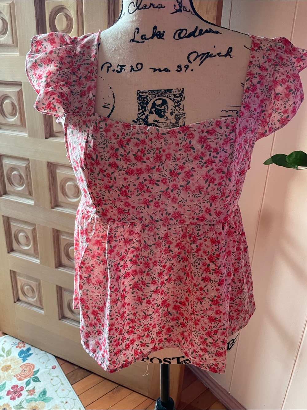 Source Unknown Pink Floral Square-Neck Peplum Top